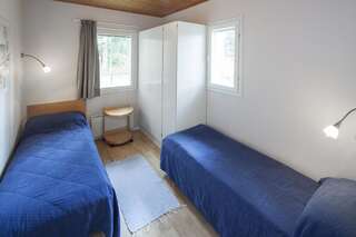 Комплексы для отдыха с коттеджами/бунгало Holiday Club Punkaharju Cottages Kulennoinen Вилла с двумя спальнями и сауной.-14